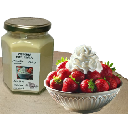 Vela artesanal con aroma a fresa con nata | Las cosucas de Yai